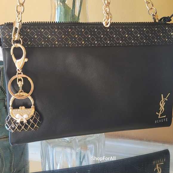 Yves Saint Laurent - Picture 6 of 12